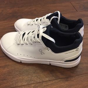 On Running Cloud Roger White/Midnight Navy